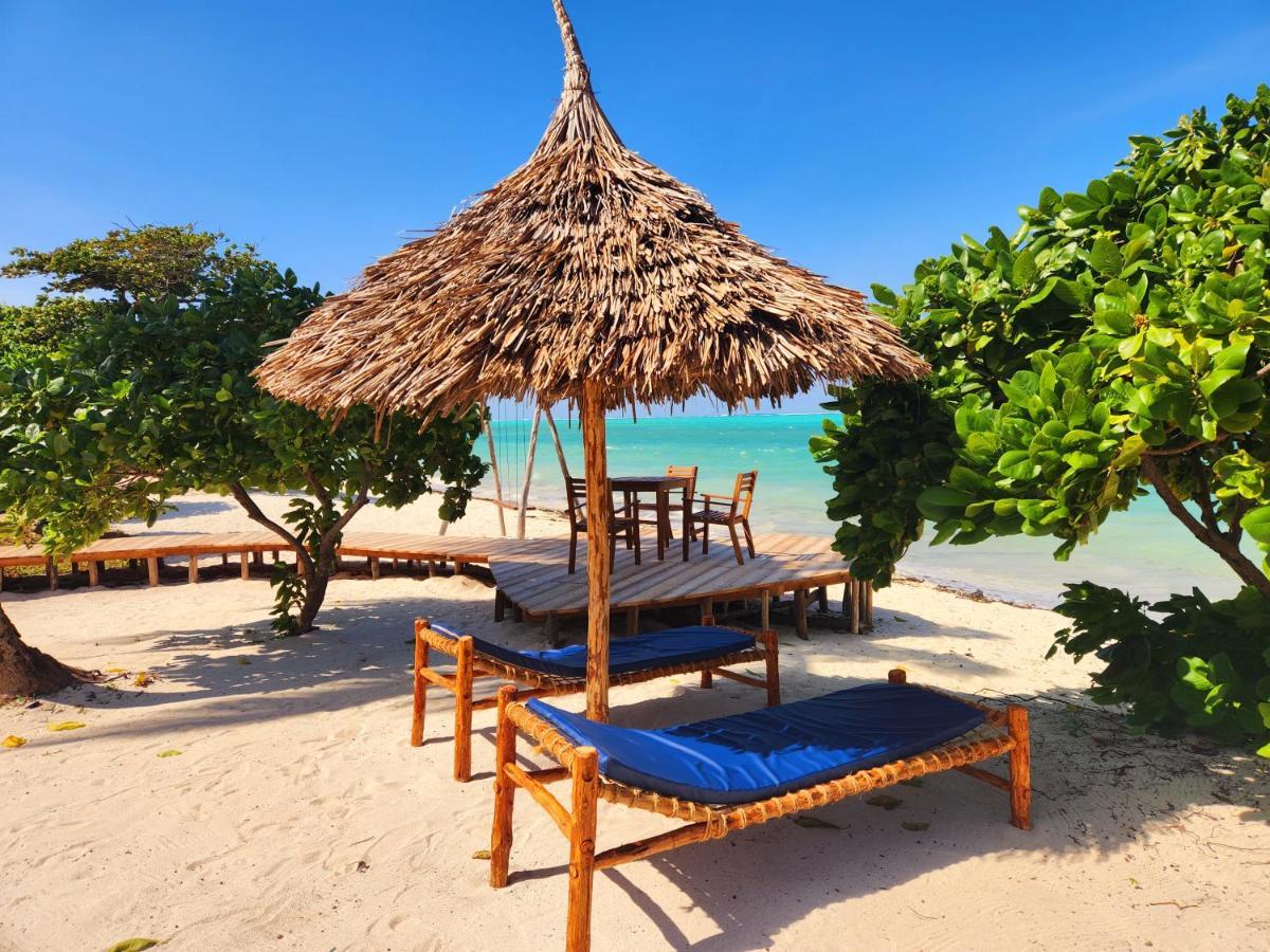 Almas Beach Boutique Hotel Makunduchi Esterno foto