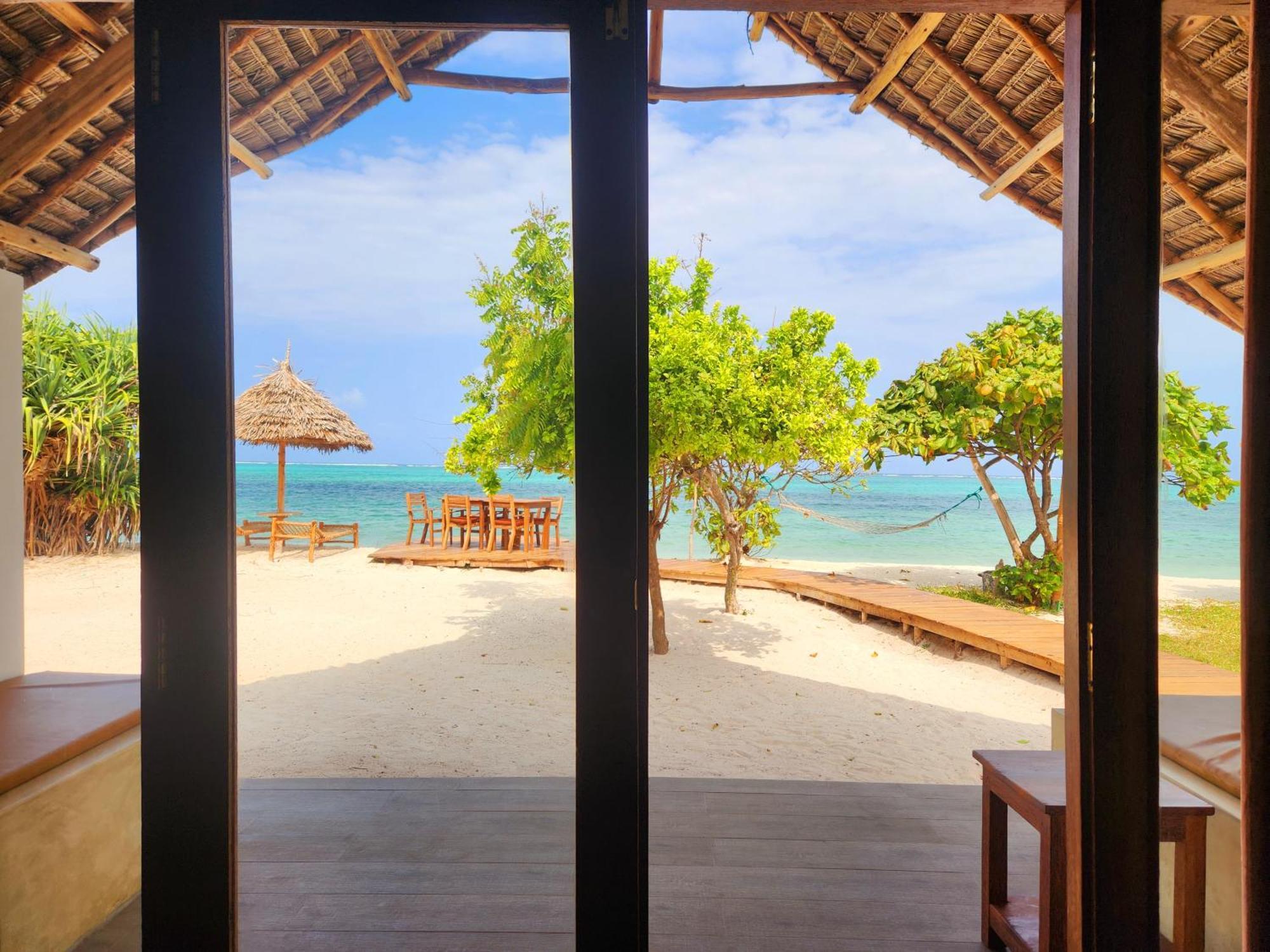Almas Beach Boutique Hotel Makunduchi Esterno foto