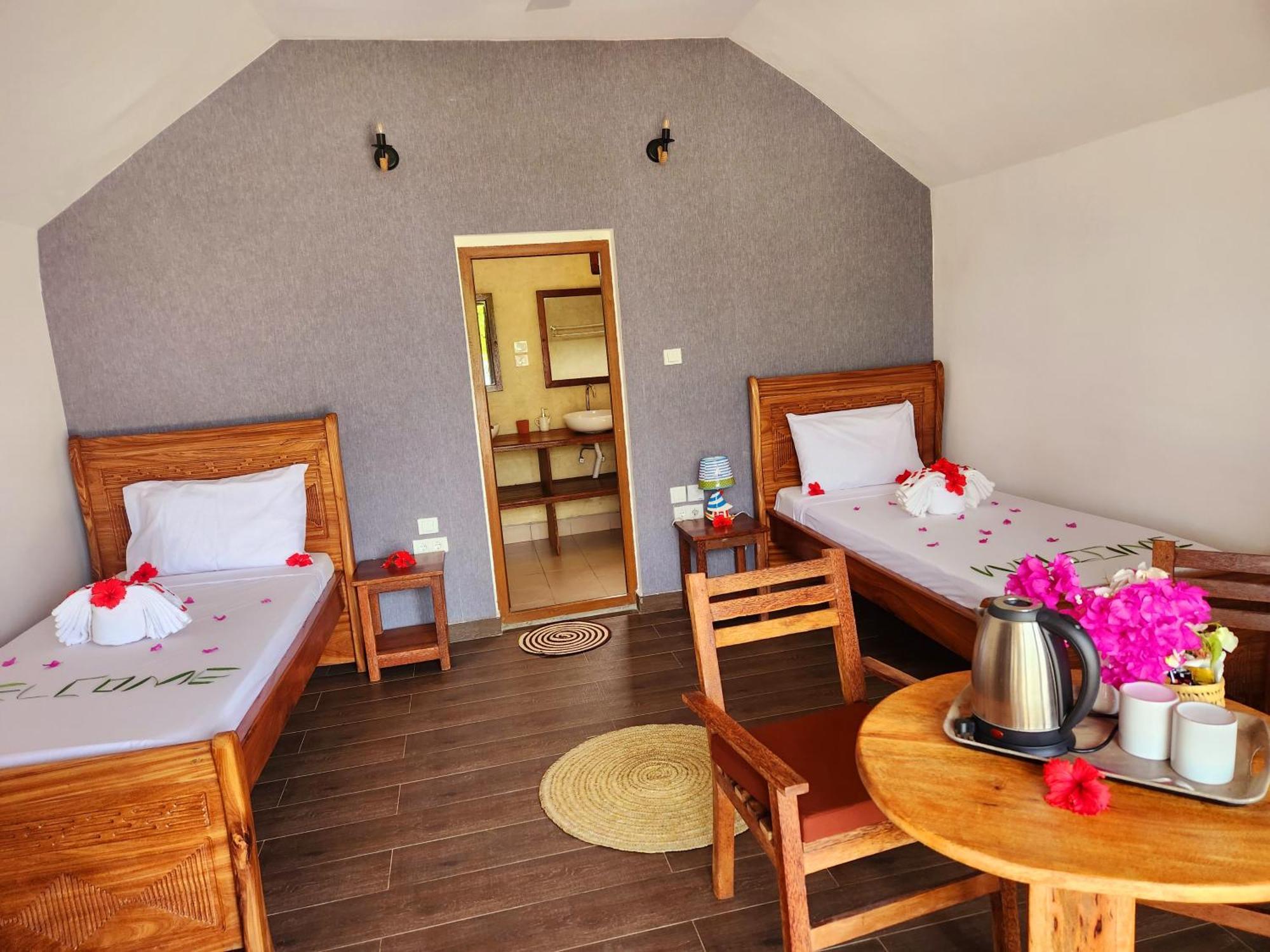 Almas Beach Boutique Hotel Makunduchi Esterno foto