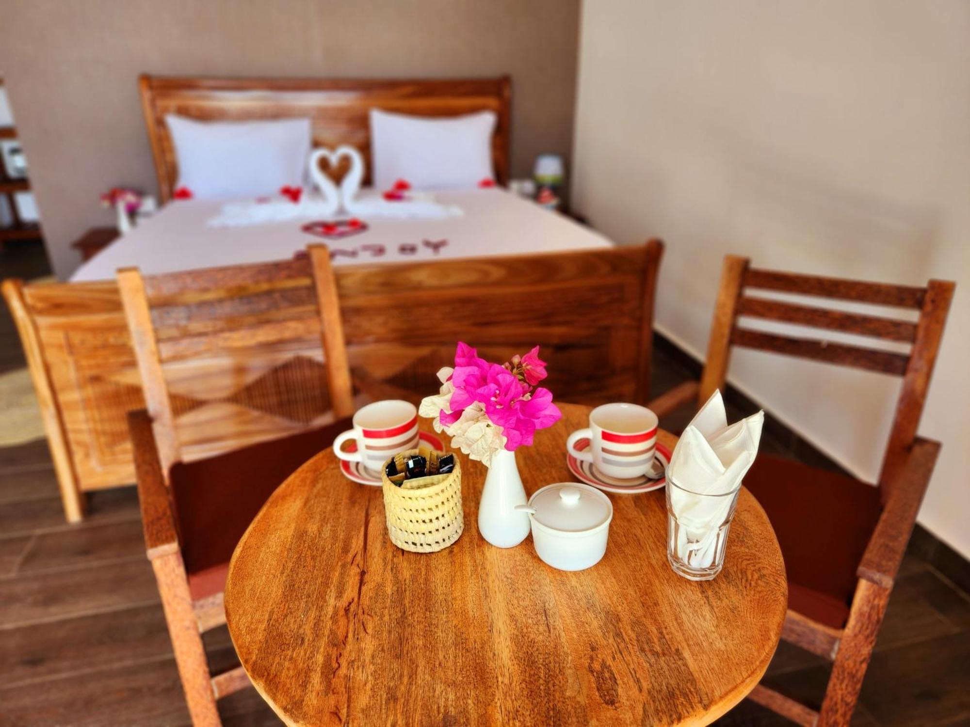 Almas Beach Boutique Hotel Makunduchi Esterno foto