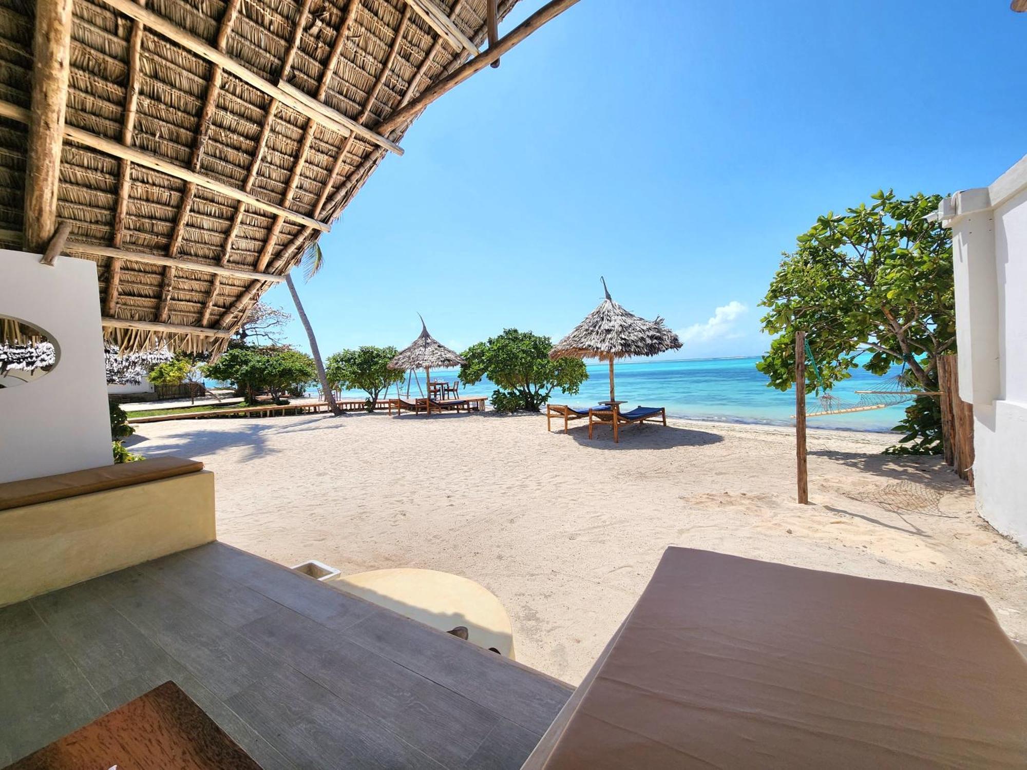Almas Beach Boutique Hotel Makunduchi Esterno foto