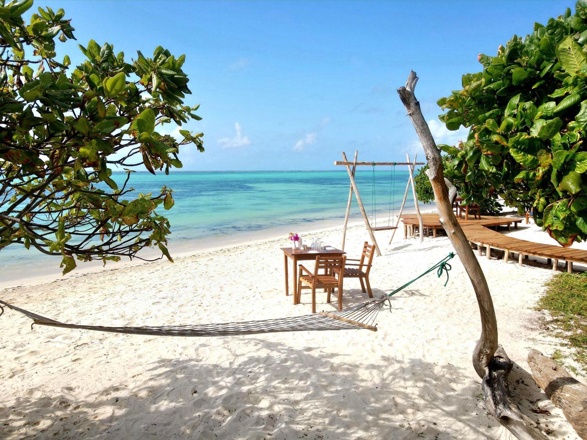 Almas Beach Boutique Hotel Makunduchi Esterno foto